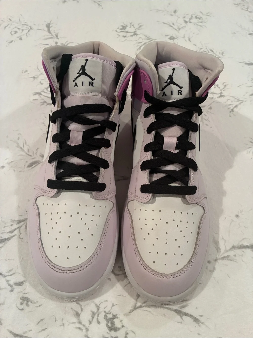 Size 7Y Jordan 1 Mid Barely Grape DQ8423-501